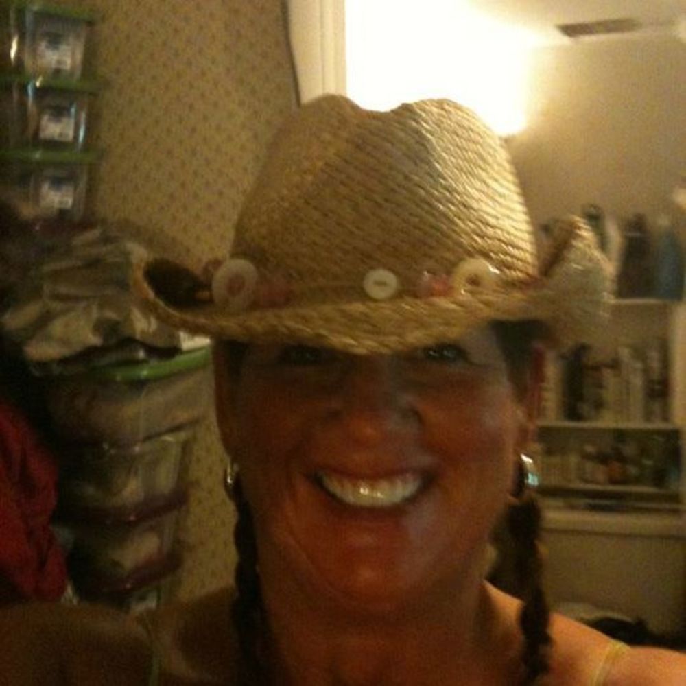 Meet your Posher, Kelly